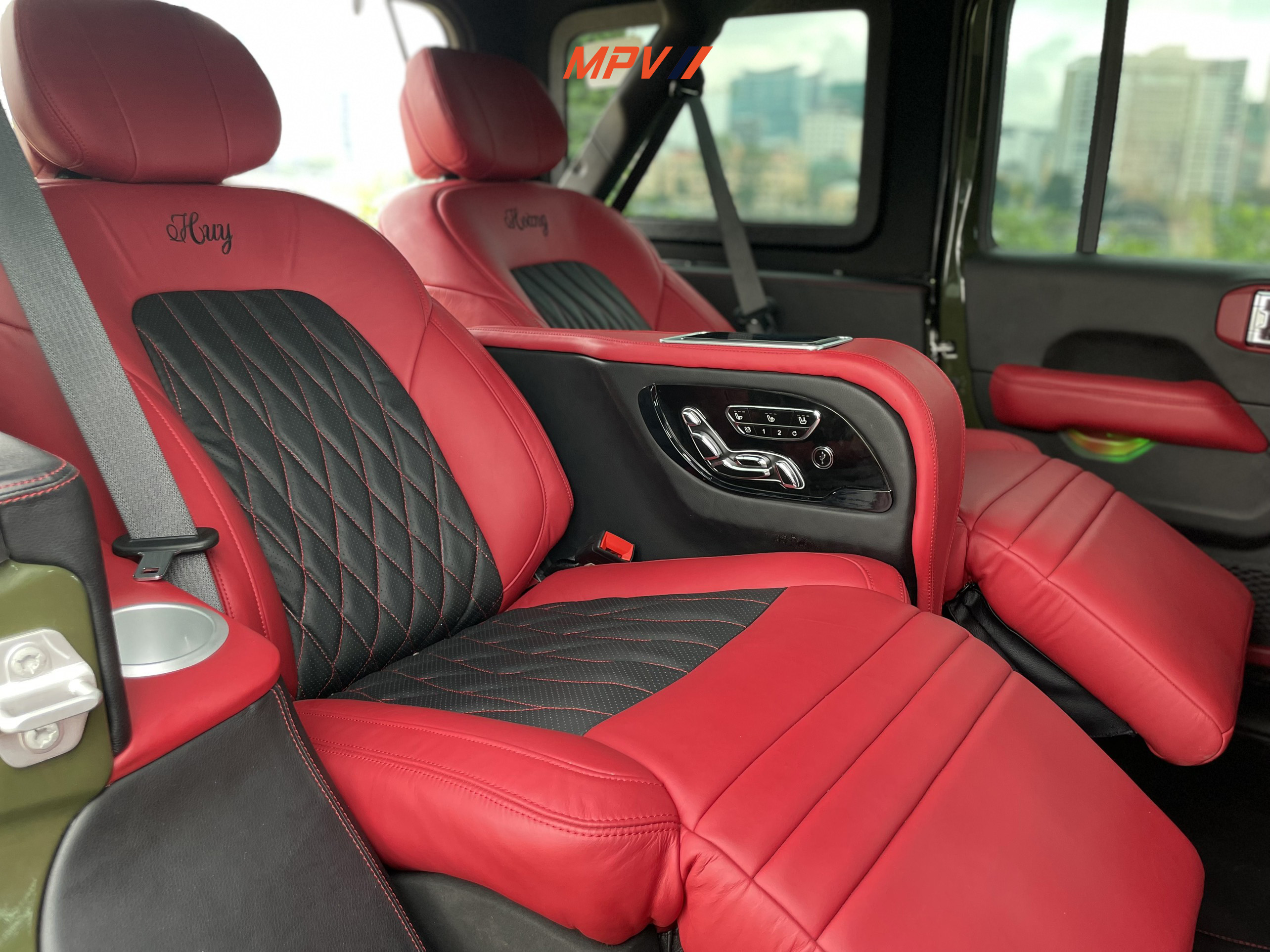 Bọc da Jeep và độ ghế Limousine Jeep: xưởng đầu tiên thực hiện - Ảnh 6