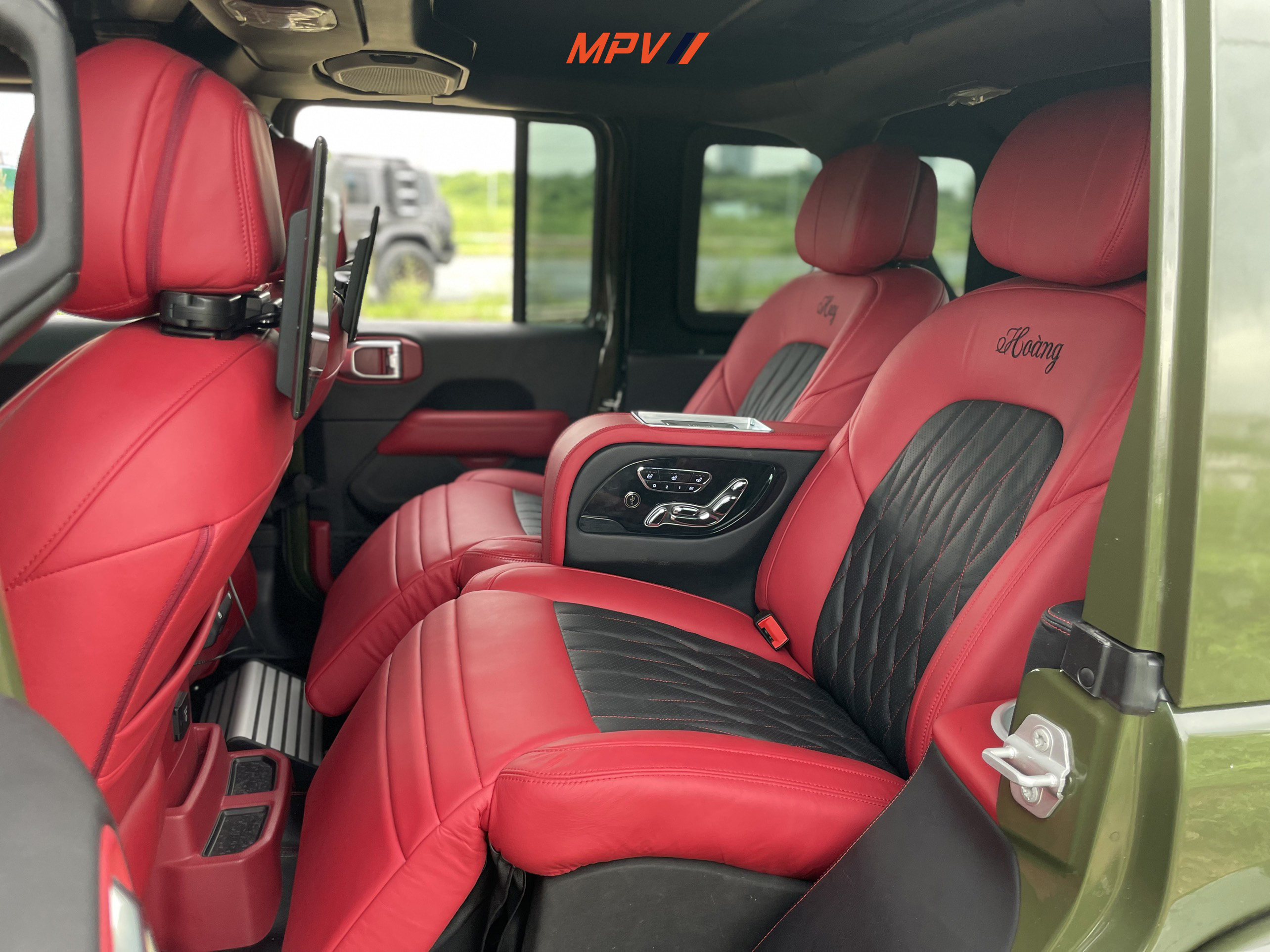 bọc da jeep độ limousine jeep