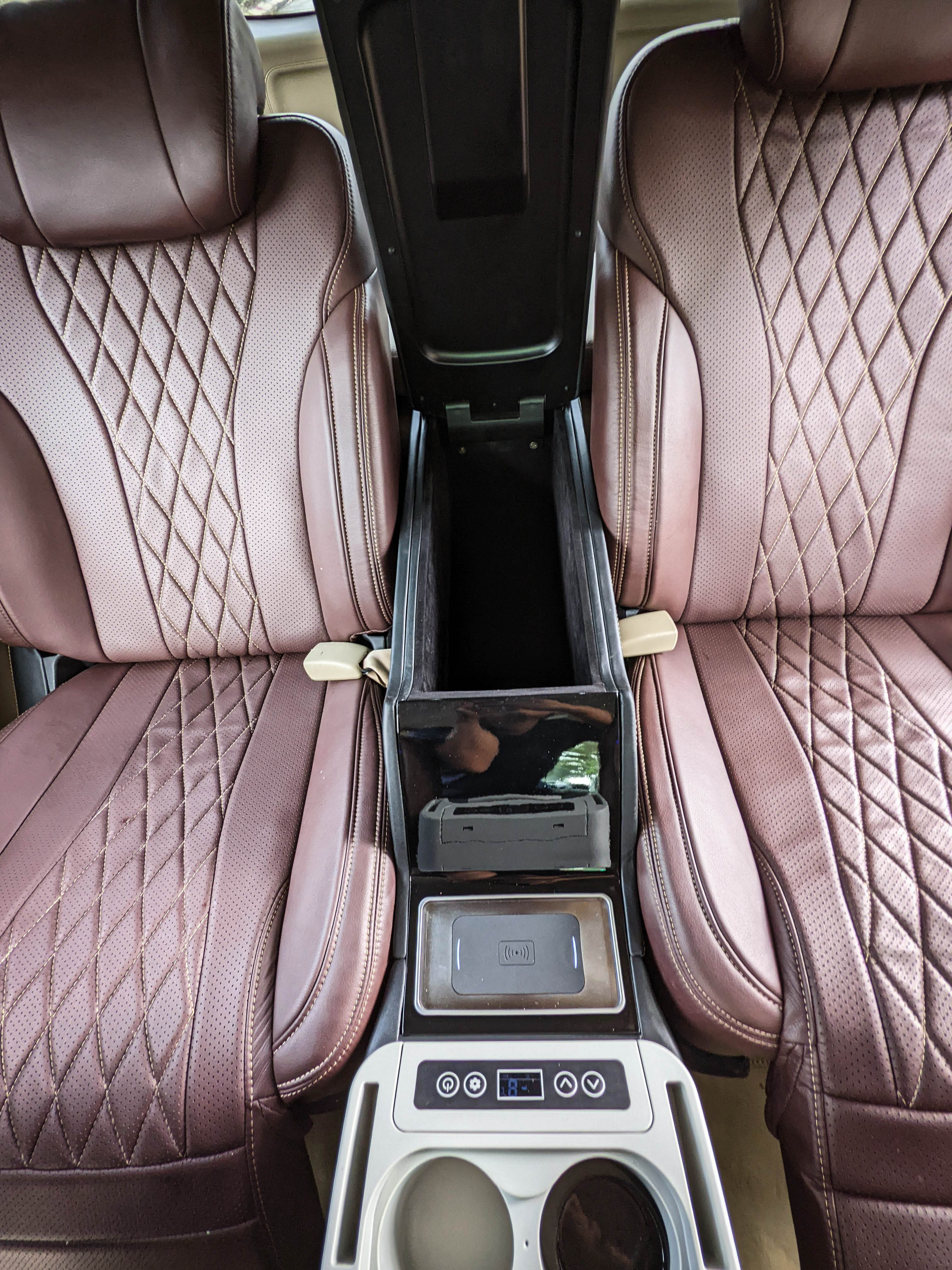 Độ Ghế Limousine Toyota Fortuner - Ảnh 3