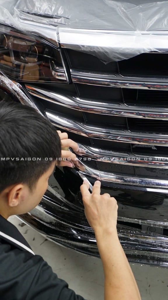Thi công phủ PPF bảo vệ nội thất và ngoại thất ô tô Ari cho Volkswagen Viloran: Báo giá mới nhất 2024