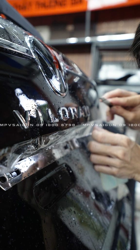 Thi công phủ PPF bảo vệ nội thất và ngoại thất ô tô Ari cho Volkswagen Viloran: Báo giá mới nhất 2024