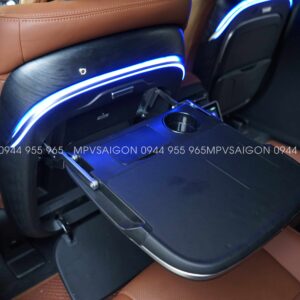 Bàn xếp lưng ghế Vinfast VF9