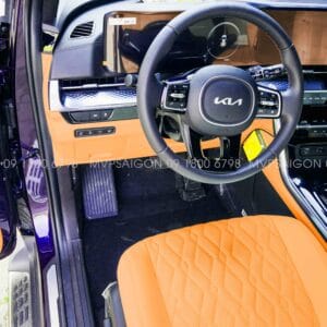 Bọc da ghế đổi màu nội thất KIA Carnival màu cam Hermes