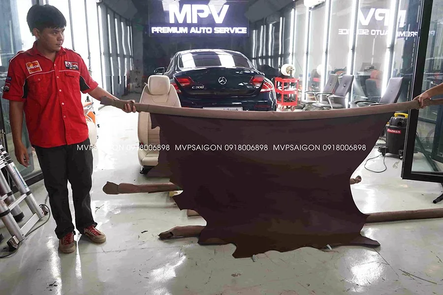 Bọc da Mercedes Benz C300 - Da Ý nhập khẩu Mastrotto Le mans