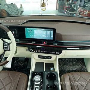 Bọc da và đổi màu nội thất cho Kia Carnival 2025