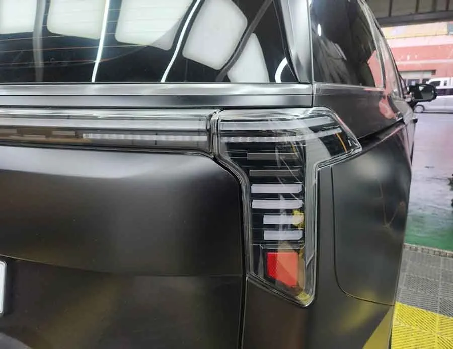 Đèn hậu Porsche cho Carnival 2025: sự khác biệt đến từ BILSCONTI Hàn Quốc - Ảnh 2