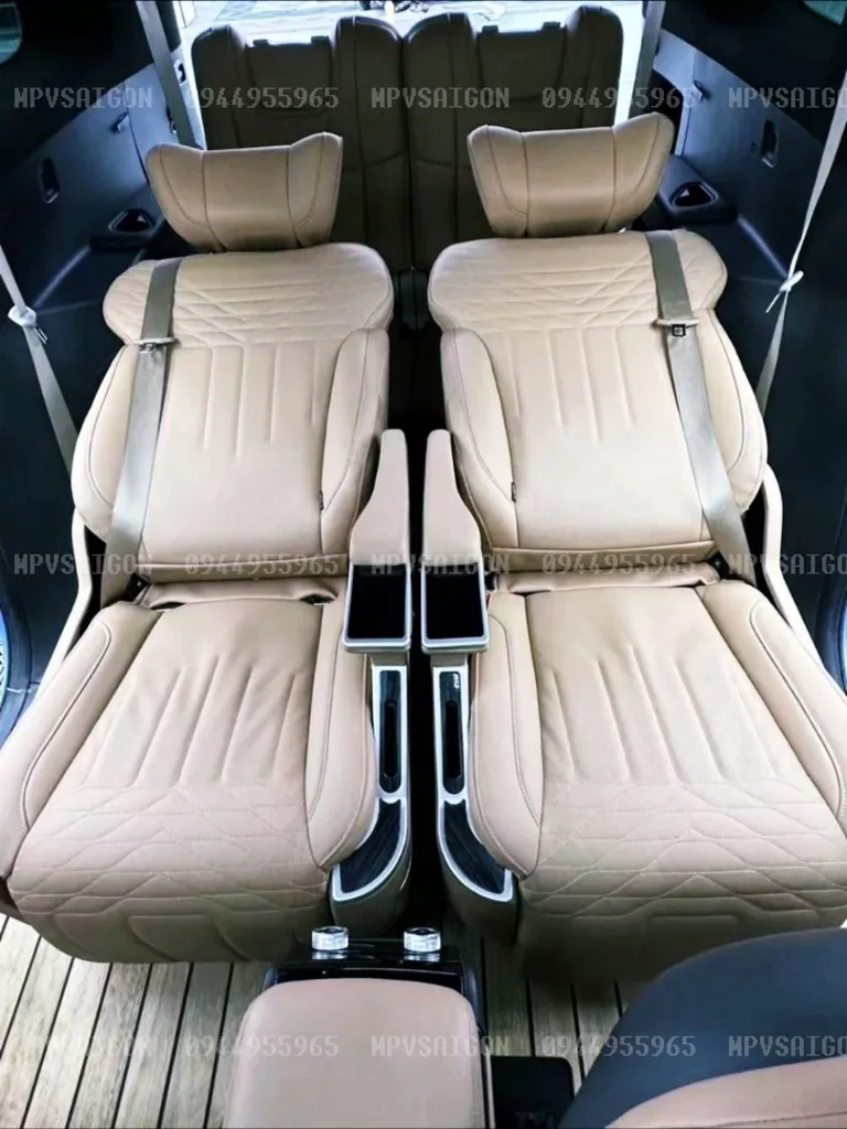 Độ ghế Limousine thương gia Toyota Veloz: báo giá mới nhất - Ảnh 3