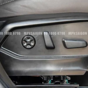 Ghế Chỉnh Điện Và Nhớ Ghế xe VinFast VF3