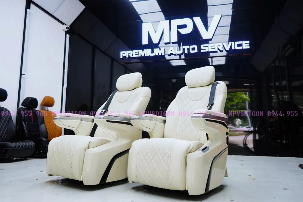 Ghế Limousine Dreamer – Điều Khiển Màn Hình Cảm Ứng Đẳng Cấp Thương Gia