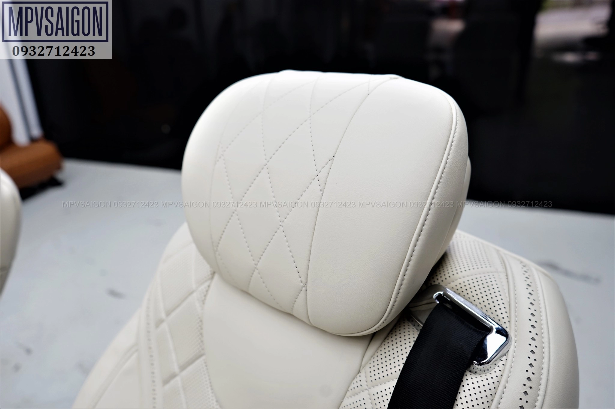Chức năng massage làm mát trên Ghế Dreamer Limousine siêu sang