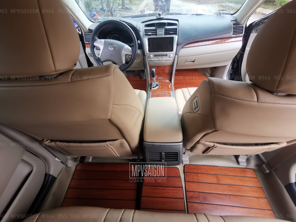 Sàn gỗ tự nhiên Toyota Camry: sang trọng và đẳng cấp hơn hẳn