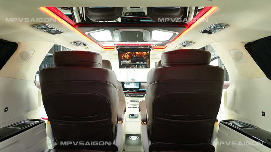 Màn hình trần gập mở tự động Kia Carnival 2025 - Ảnh 4