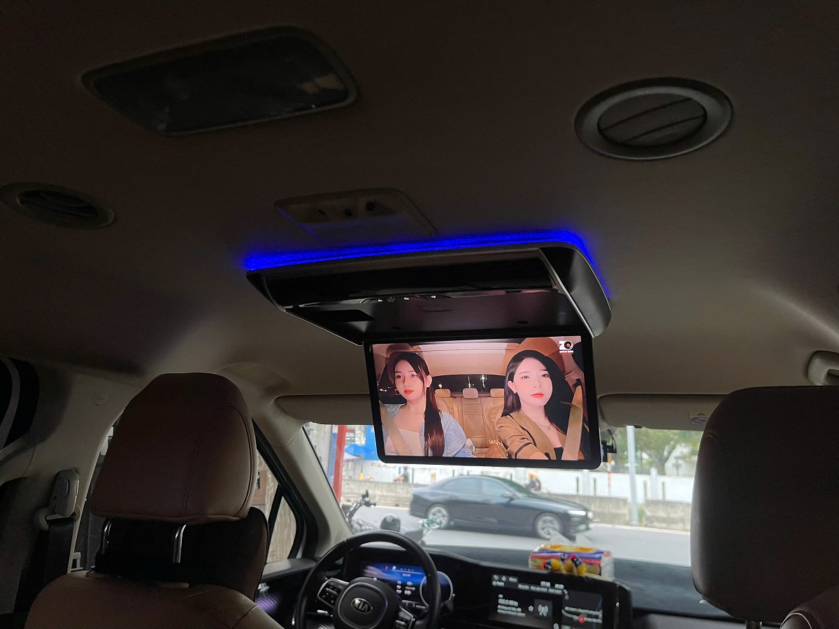 Màn hình trần gập mở tự động Kia Carnival 2025 - Ảnh 13