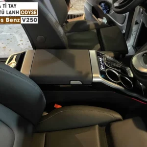 MERCEDES BENZ V250 – BROCHURE CON NGỰA TÌ TAY TÍCH HỢP TỦ LẠNH MẪU ODYSE