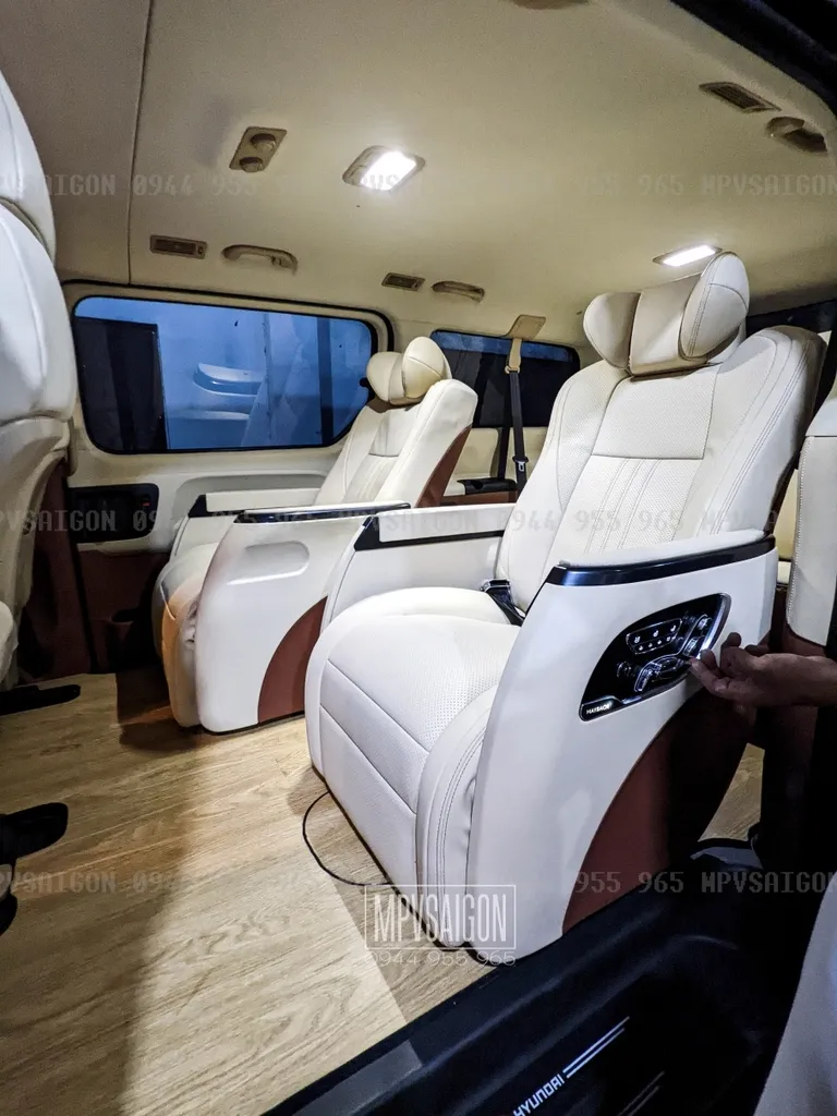 Nâng cấp ghế Limousine Hyundai Starex thương gia - Ảnh 7