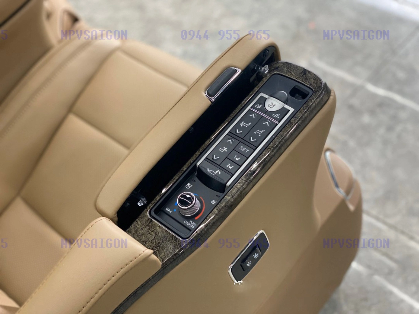 Nâng cấp ghế Limousine Toyota Alphard nhập khẩu