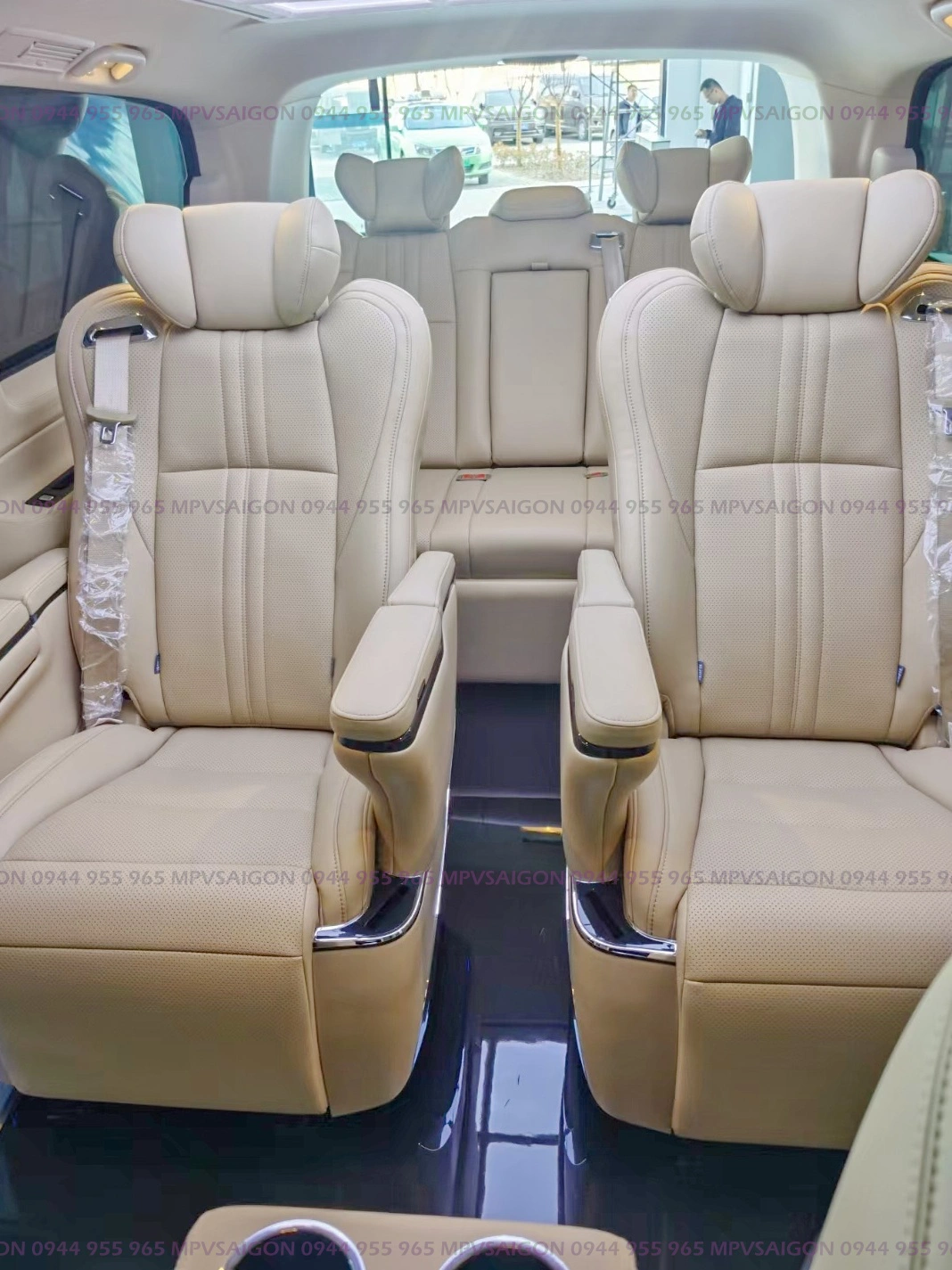 Nâng cấp ghế Limousine Toyota Sienna - Mẫu pha lê Crystal 2