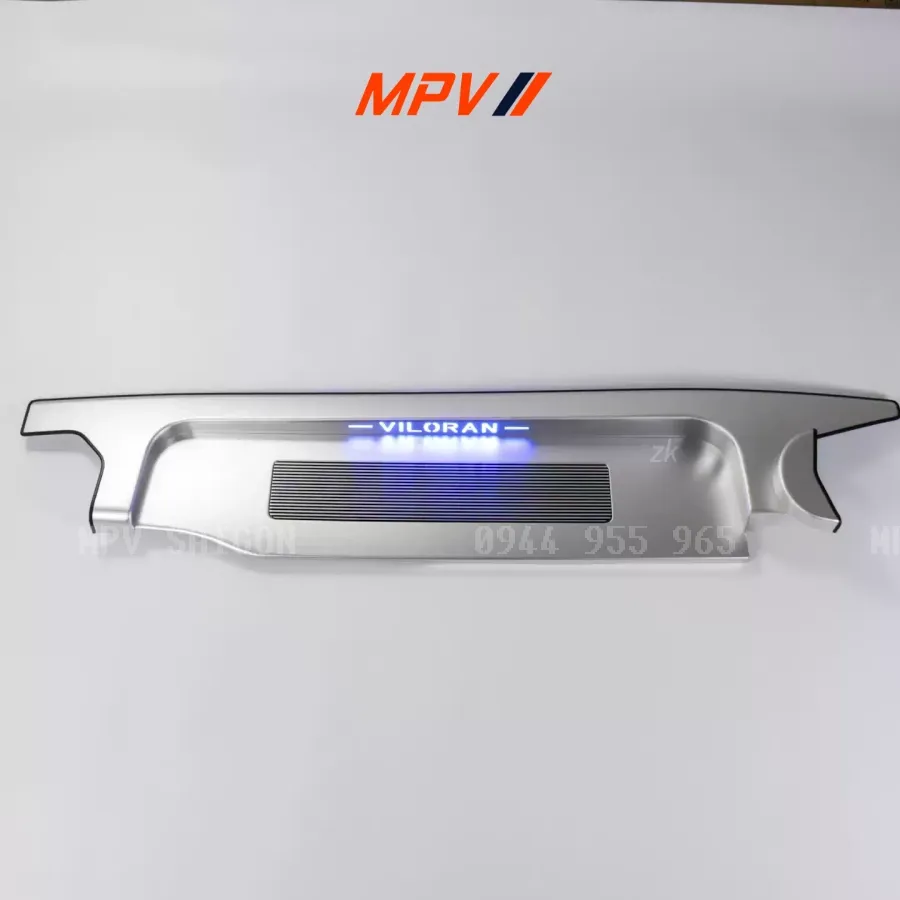 Ốp nhôm chống trầy bậc lên xuống có LED xe Viloran - Ảnh 6
