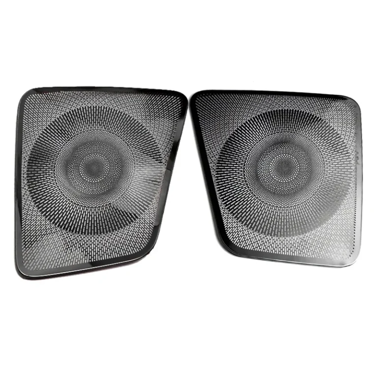 ĐÁNH THỨC SỰ KIÊU HÃNH TRONG KHOANG LÁI VỚI BỘ ỐP TRANG TRÍ LOA HYUNDAI CUSTIN