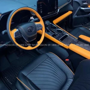 Toyota Sienna bọc da đổi màu nội thất