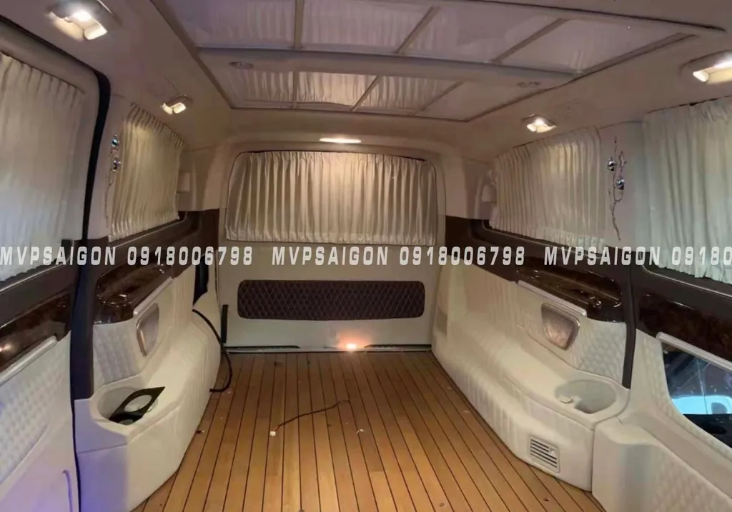 Vách ngăn thương gia Mercedes Benz V250 - Ảnh 15