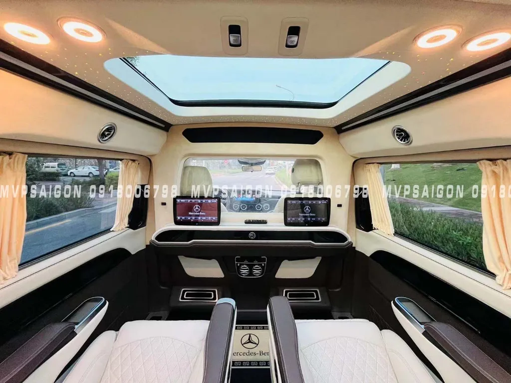 Vách ngăn thương gia Mercedes Benz V250 - Ảnh 6