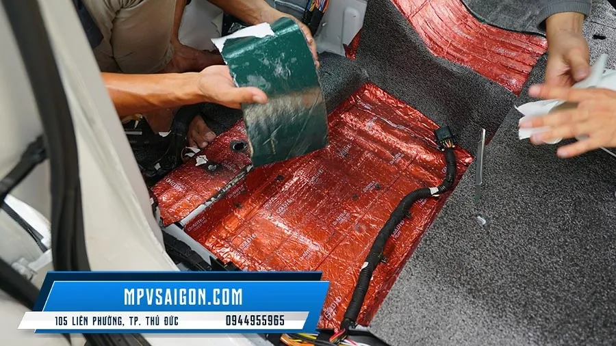 VINFAST VF8 THI CÔNG CÁCH ÂM TOÀN DIỆN VỚI DR ARTEX - Ảnh 13