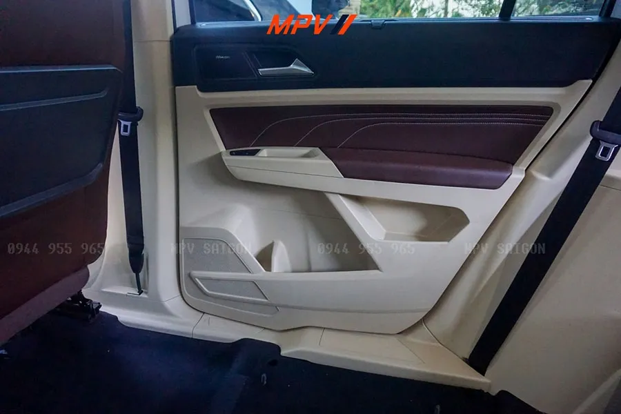 Volkswagen Teramont đổi màu nội thất: Phối màu sang trọng, thi công chuẩn zin - Ảnh 5