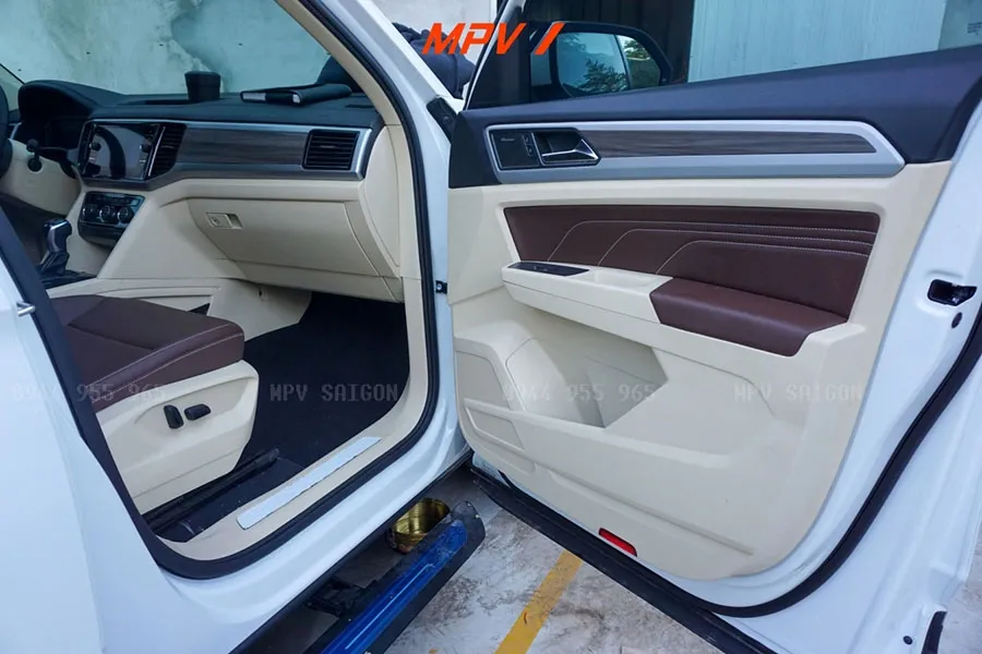 Volkswagen Teramont đổi màu nội thất: Phối màu sang trọng, thi công chuẩn zin - Ảnh 17