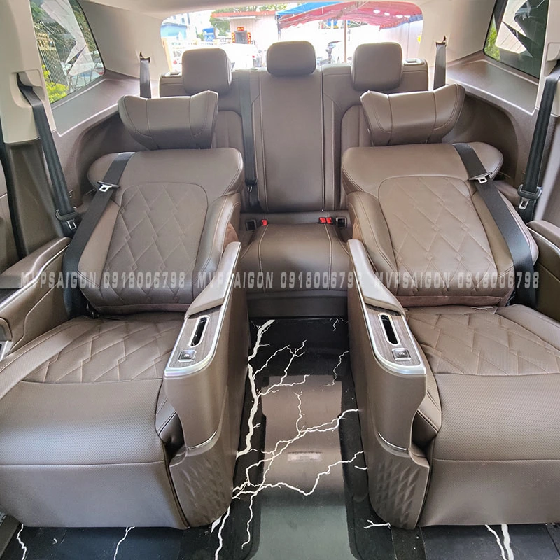 Volkswagen Teramont nâng cấp combo ghế limousine và con ngựa tủ lạnh