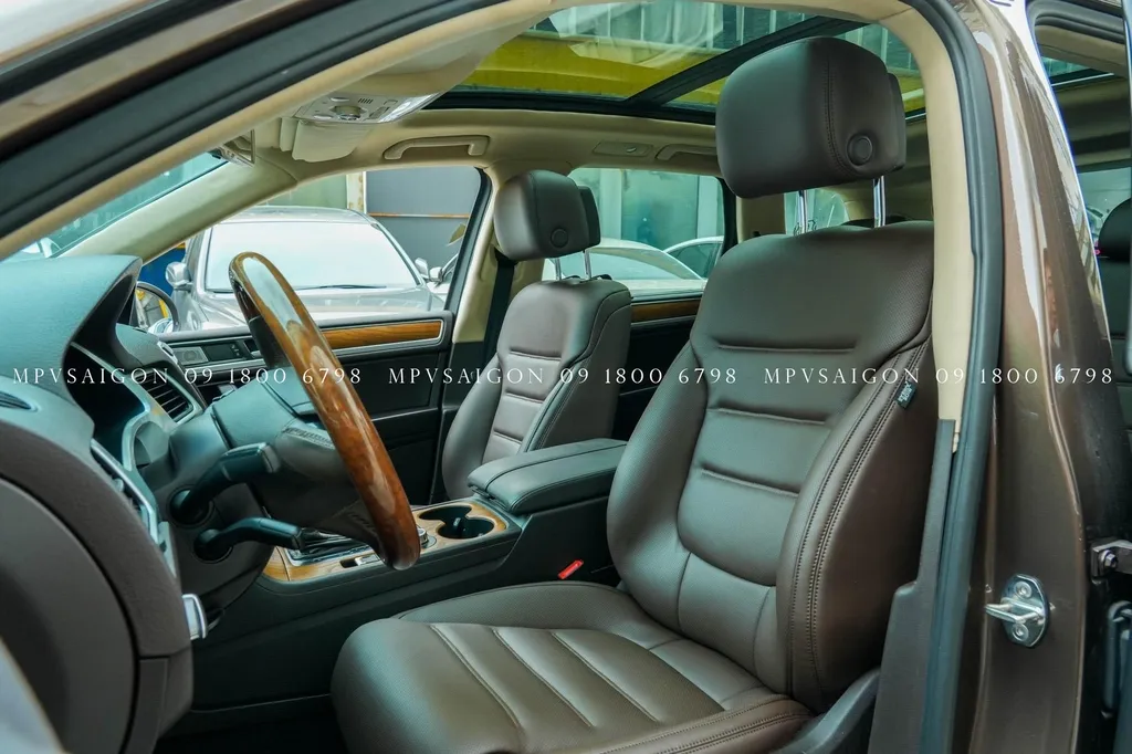 Volkswagen Touareg độ ghế thương gia limousine - Ảnh 5
