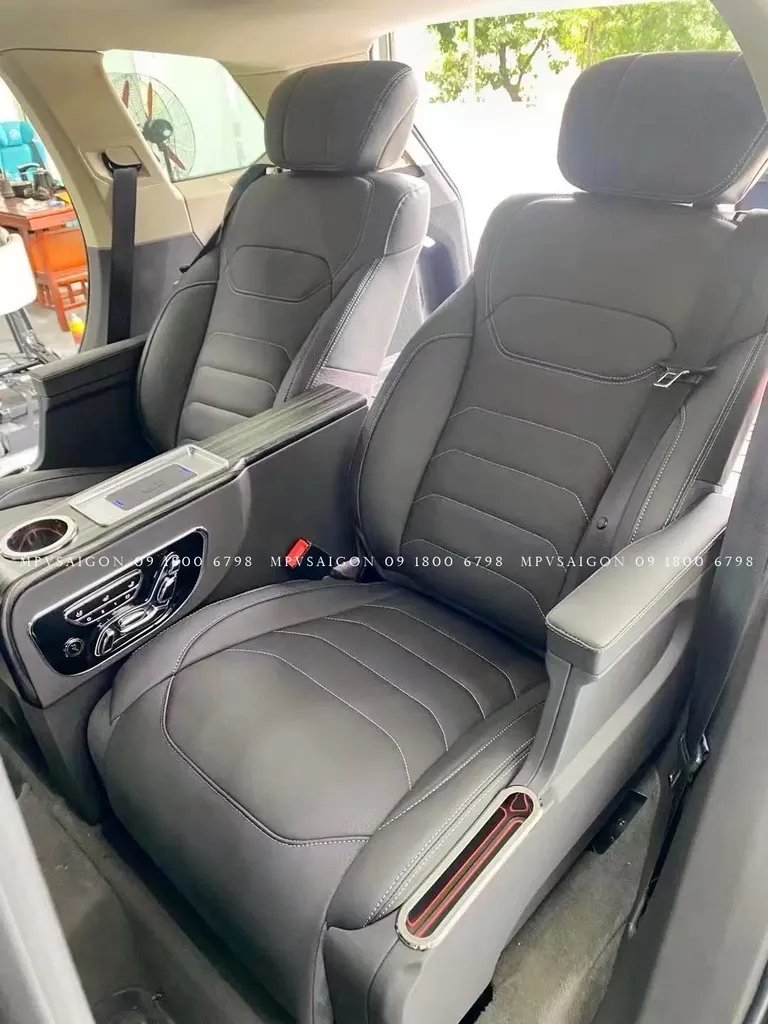 Volkswagen Touareg độ ghế thương gia limousine - Ảnh 4