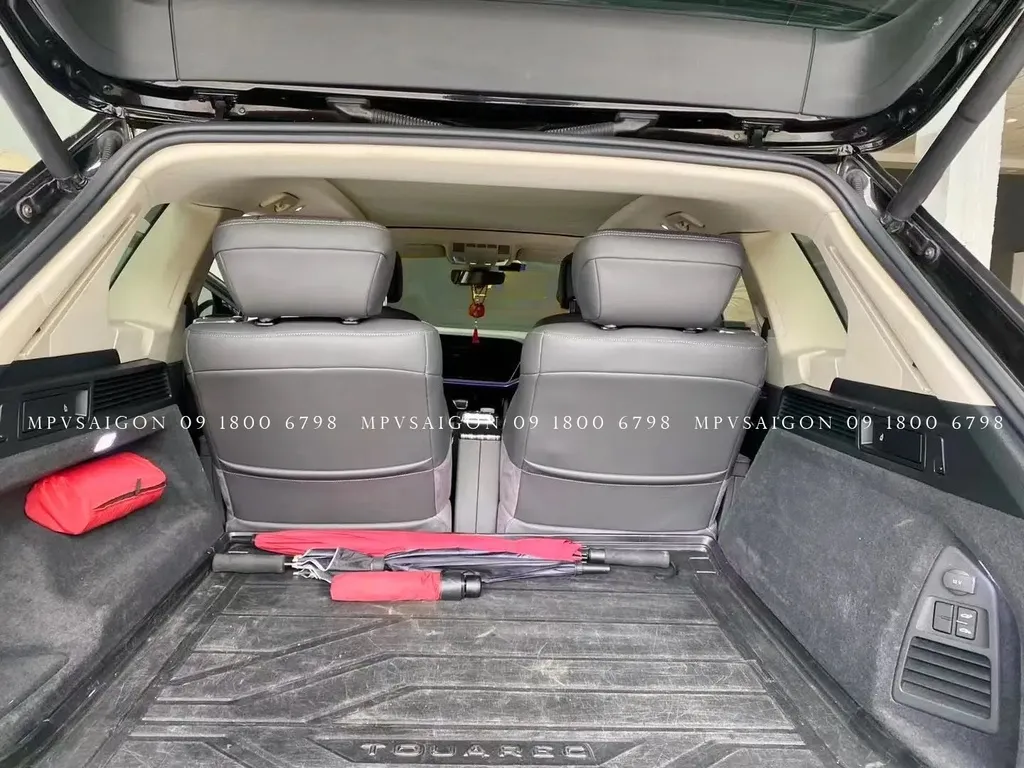 Volkswagen Touareg độ ghế thương gia limousine - Ảnh 3