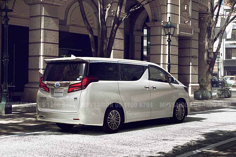 TOYOTA ALPHARD VÀ TOYOTA VELLFIRE THẾ HỆ MỚI: SANG TRỌNG HƠN, AN TOÀN HƠN VỚI TSS 2