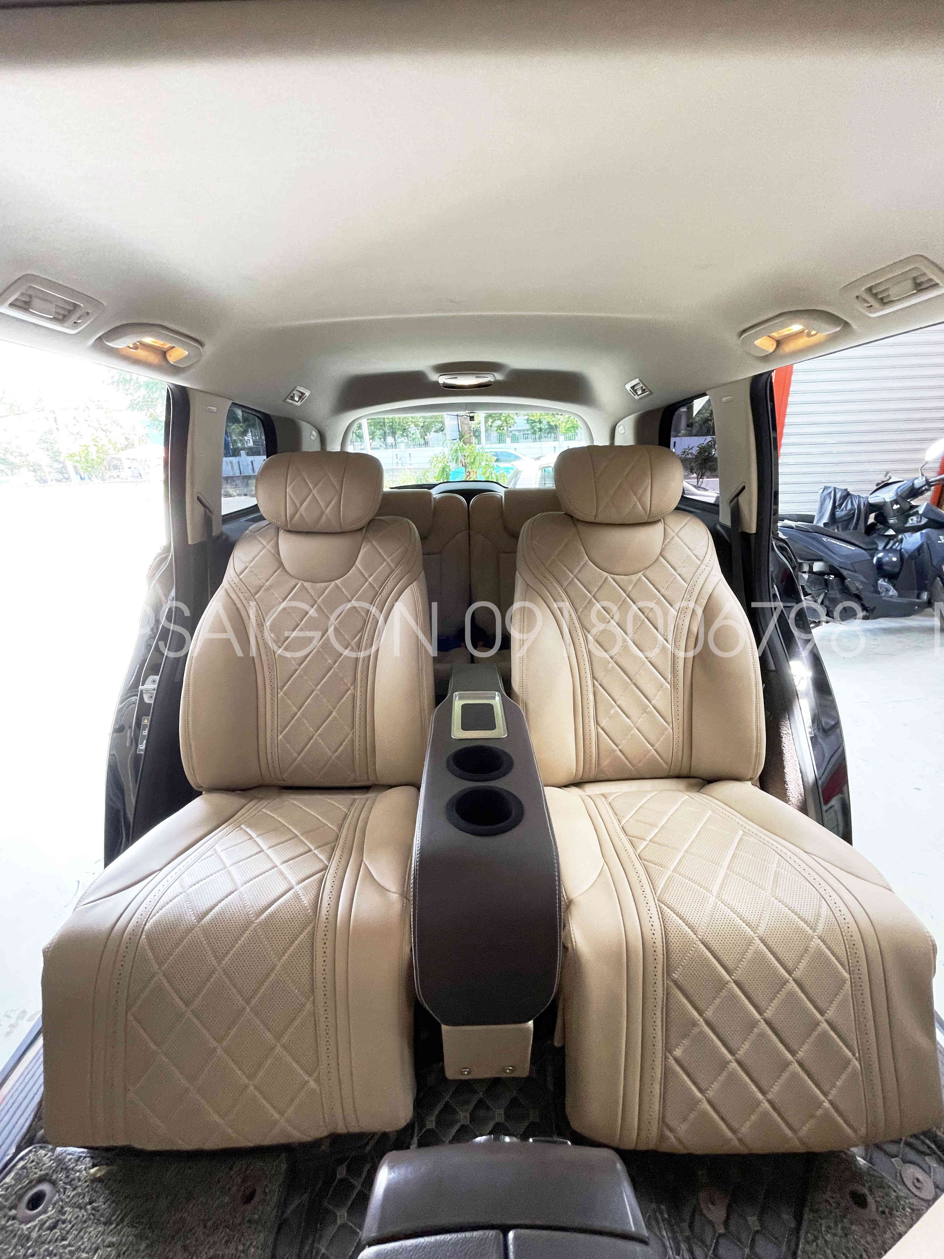 BỘ GHẾ LIMOUSINE MERCEDES BENZ GLS 400 - LẮP ĐẶT HOÀN THIỆN