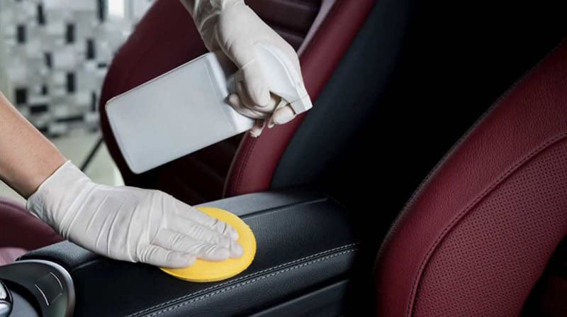 Cách bảo dưỡng ghế da ô tô đơn giản tại nhà