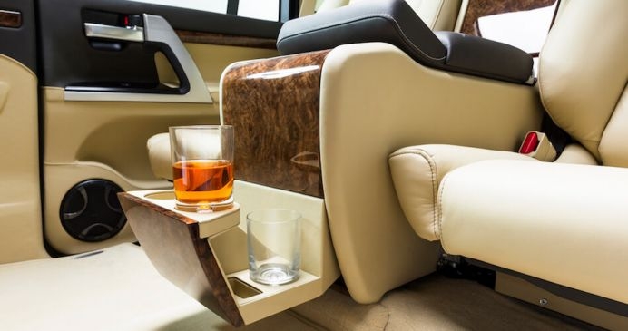 Bố trí các phím chức năng điều khiển bệ tay VIP