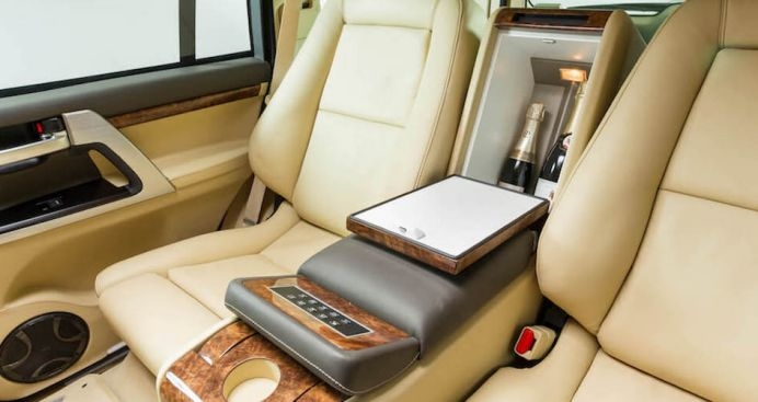 Nâng cấp hệ thống giảm xóc chịu lực xe chống đạn