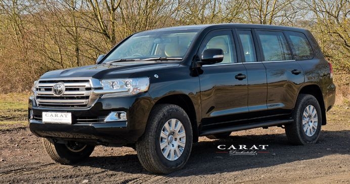 Bodykit sợi carbon hãng Khann cho Land Cruiser LC200
