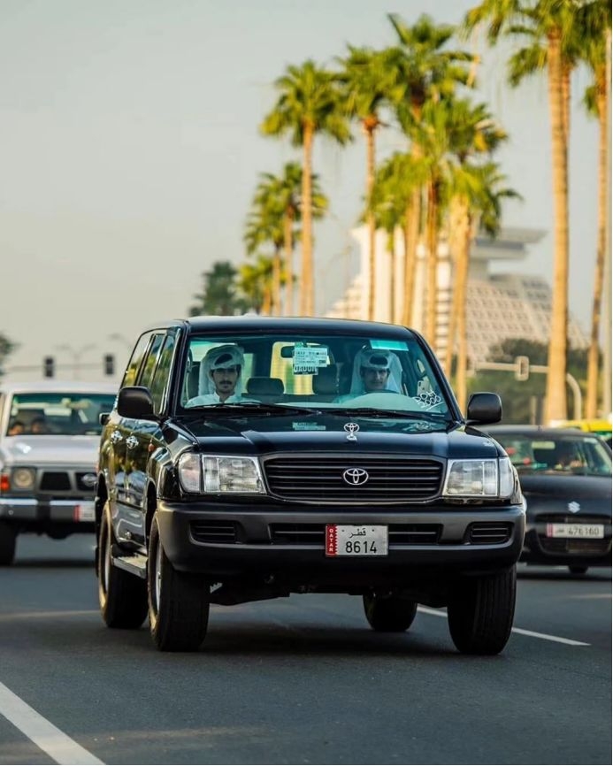 Toyota Land Cruiser chinh phục địa hình