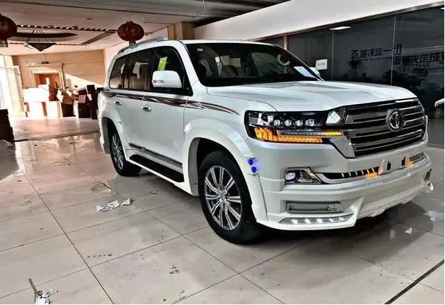 Land Cruiser vững vàng băng qua các cung đường hoang mạc ARB
