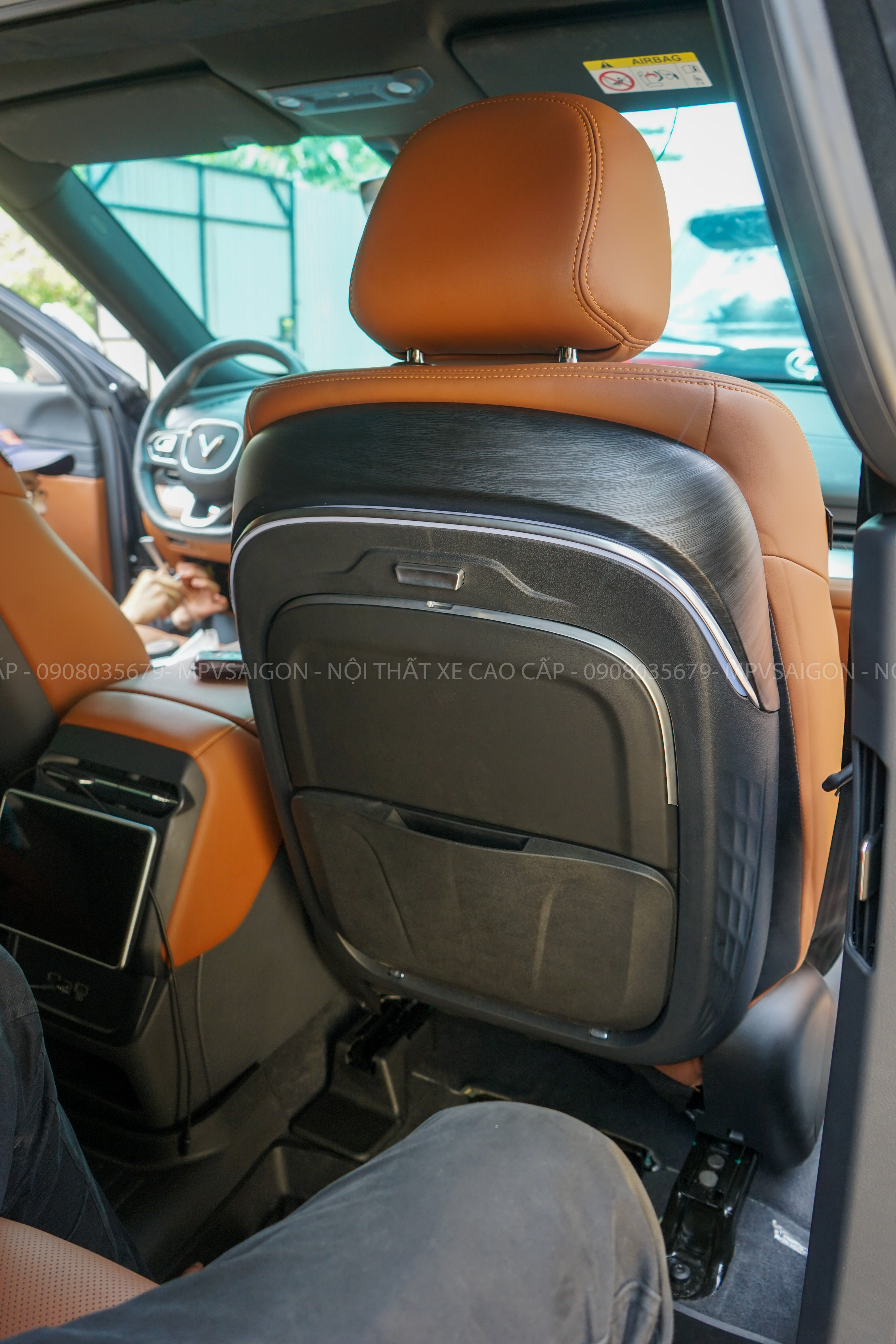 Độ Bàn Làm Việc VF9 Style Thương Gia - Ảnh 5