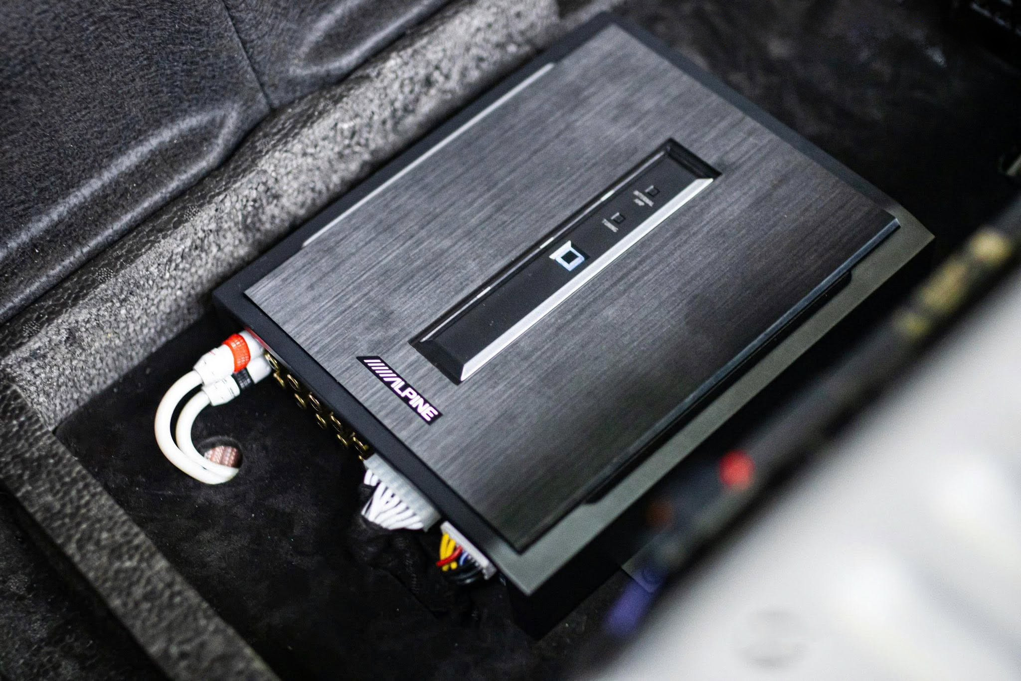 ALPINE PXE-X120-8 (Hi-Res)