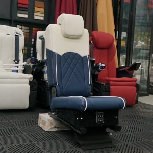 Độ ghế phụ ở giữa cho VinFast VF9