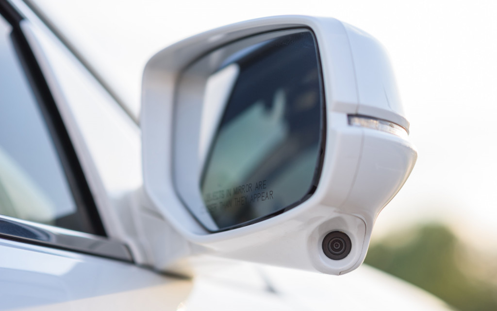 Lắp đặt hệ thống camera 360 giúp lái xe an tâm tự tin trên mọi hành trình