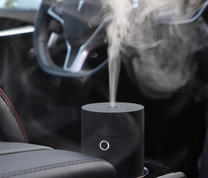 Túi phụ kiện đi kèm đầy đủ so với hộp thiếu phụ kiện