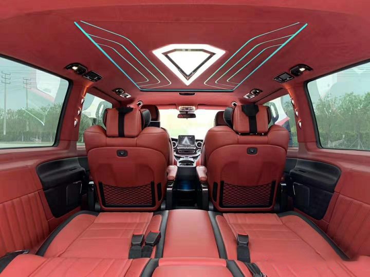 Chất liệu da và hoàn thiện ghế Limousine cao cấp