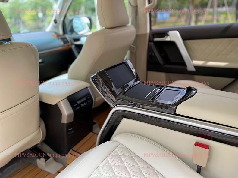 Phom ghế thương gia Maybach bọc da nappa căng mịn ôm sát phom người - Ảnh 2