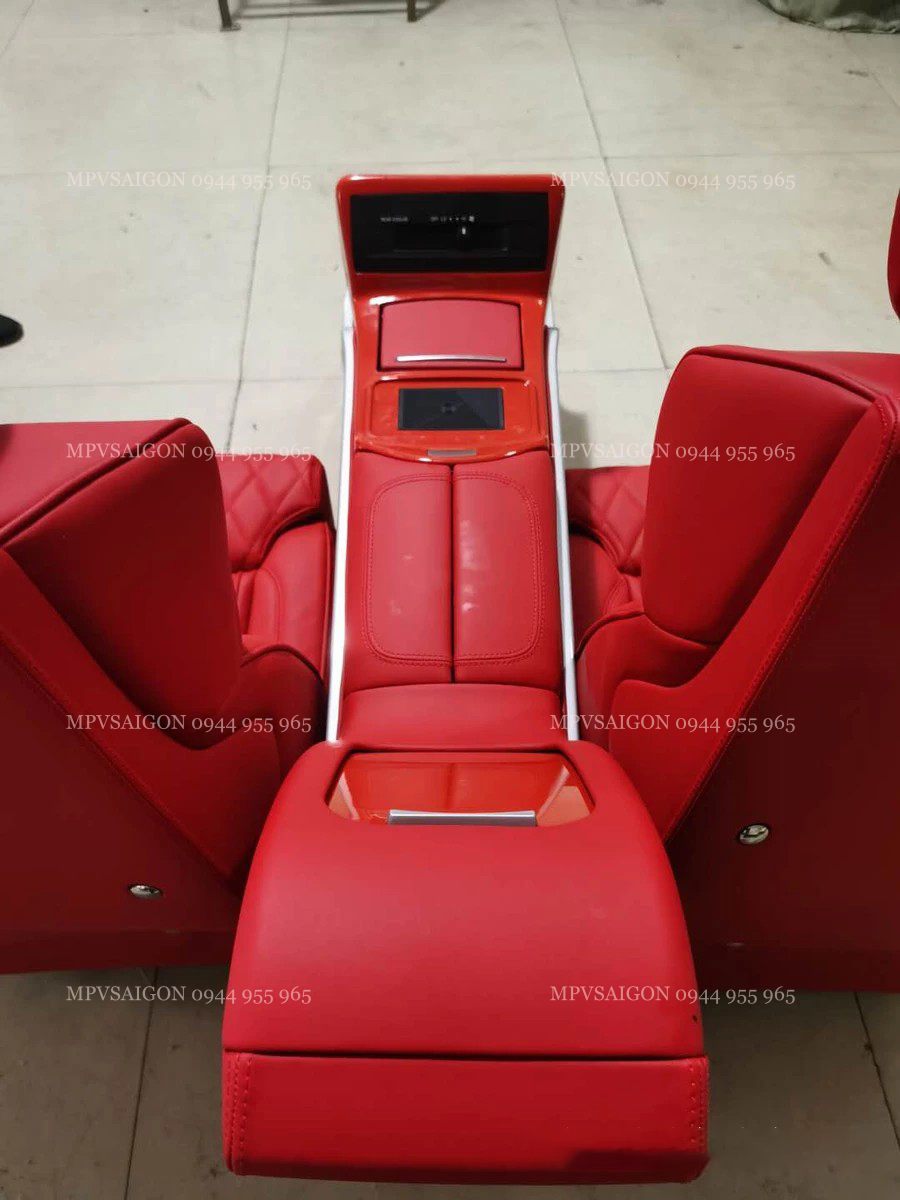 Nâng cấp nội thất xe Land Cruiser và Lexus LX570 phong cách Limousine thương gia độc bản