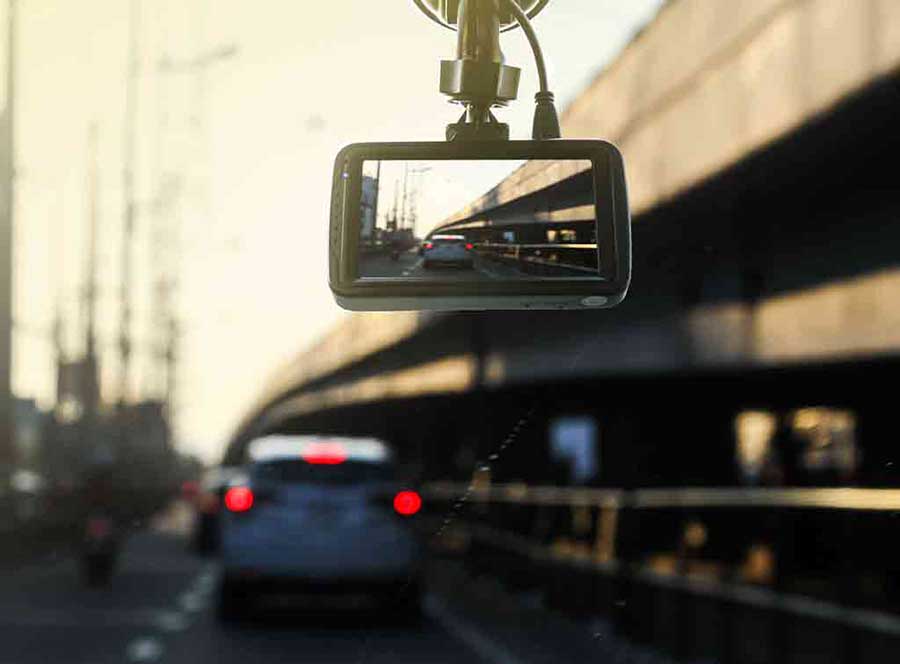 Lắp đặt hệ thống camera hành trình là option bắt buộc cho các d dòng xe dịch vụ vận tải thương mại